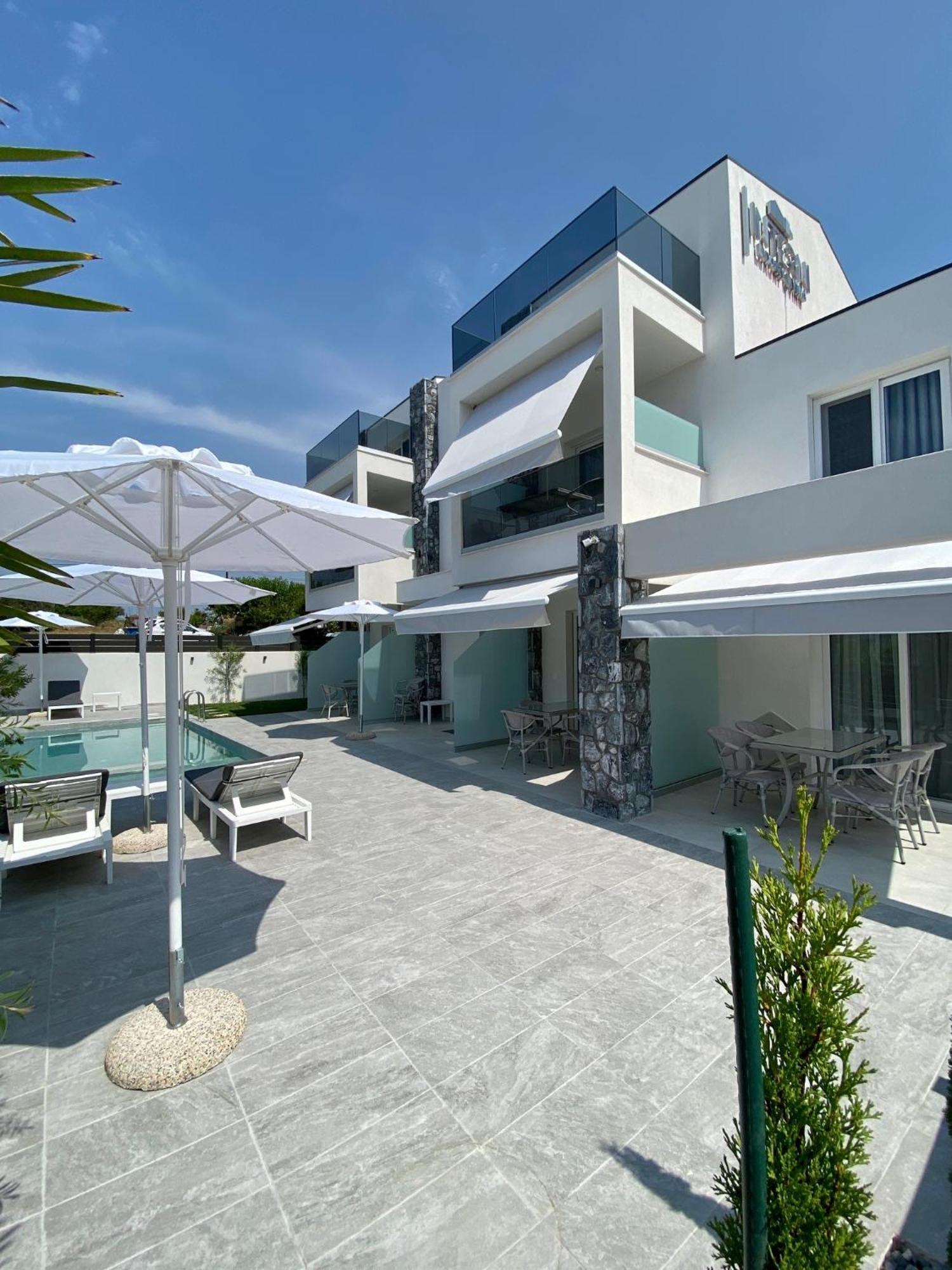Ferienwohnung Interni Luxury Living Nikiti  Exterior foto